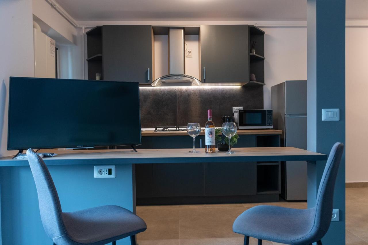 Corso Apartments B&B Фокшаны Экстерьер фото